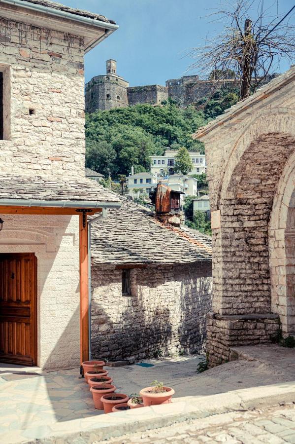 Cico Hostel &Private Room Gjirokaster Luaran gambar
