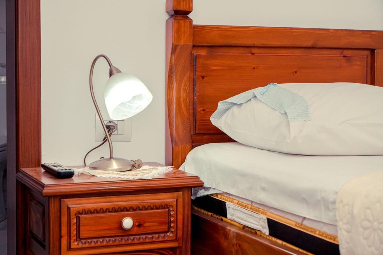 Cico Hostel &Private Room Gjirokaster Luaran gambar