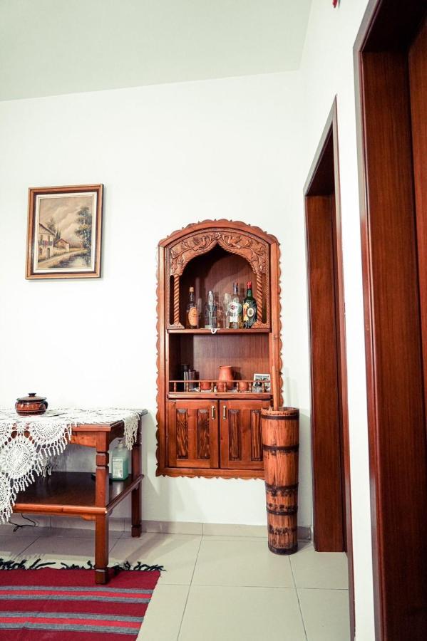 Cico Hostel &Private Room Gjirokaster Luaran gambar