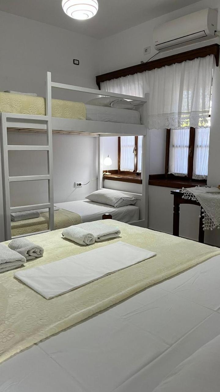 Cico Hostel &Private Room Gjirokaster Luaran gambar