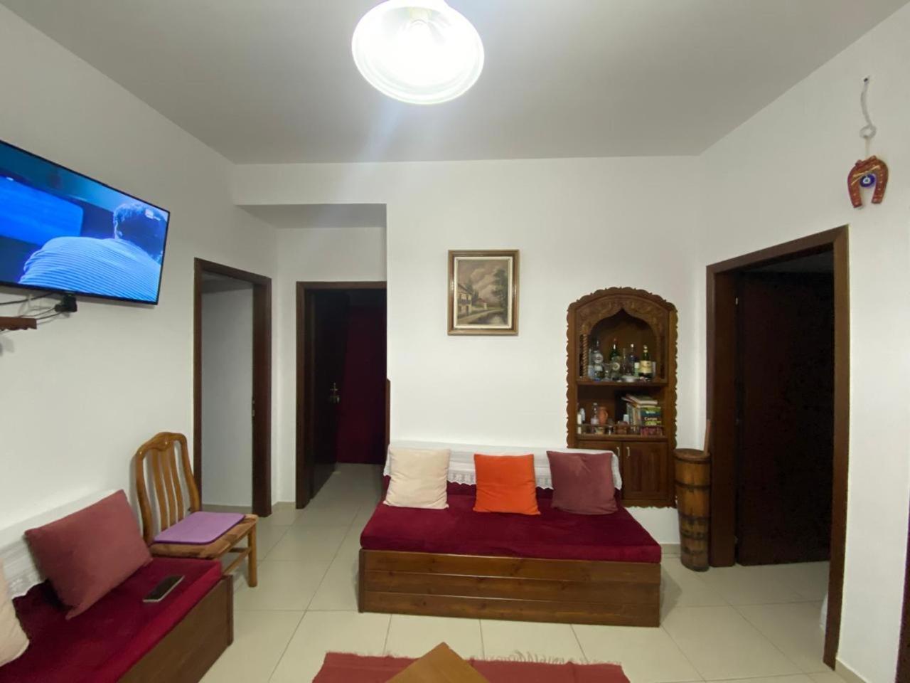 Cico Hostel &Private Room Gjirokaster Luaran gambar