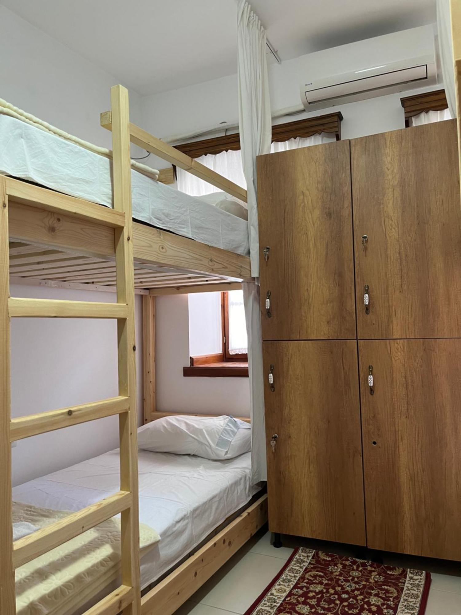 Cico Hostel &Private Room Gjirokaster Luaran gambar